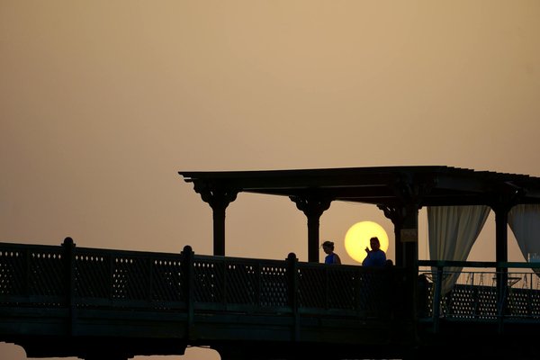 Trouver le bateau à voilier d'occasion idéal : guide immersif pour larguer les amarres